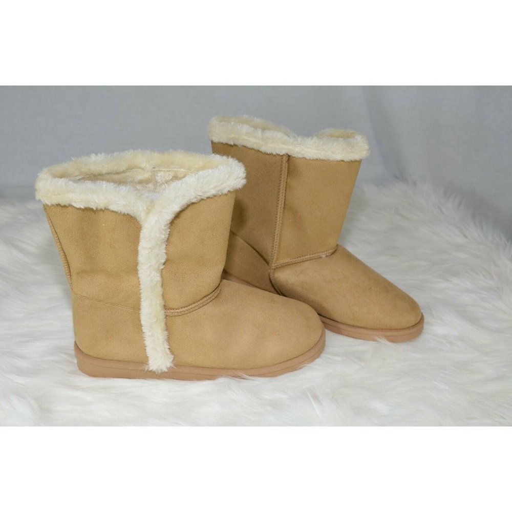 Fabkids Boots Fuzzies,Tulip Fuzzy, Sand, size 7